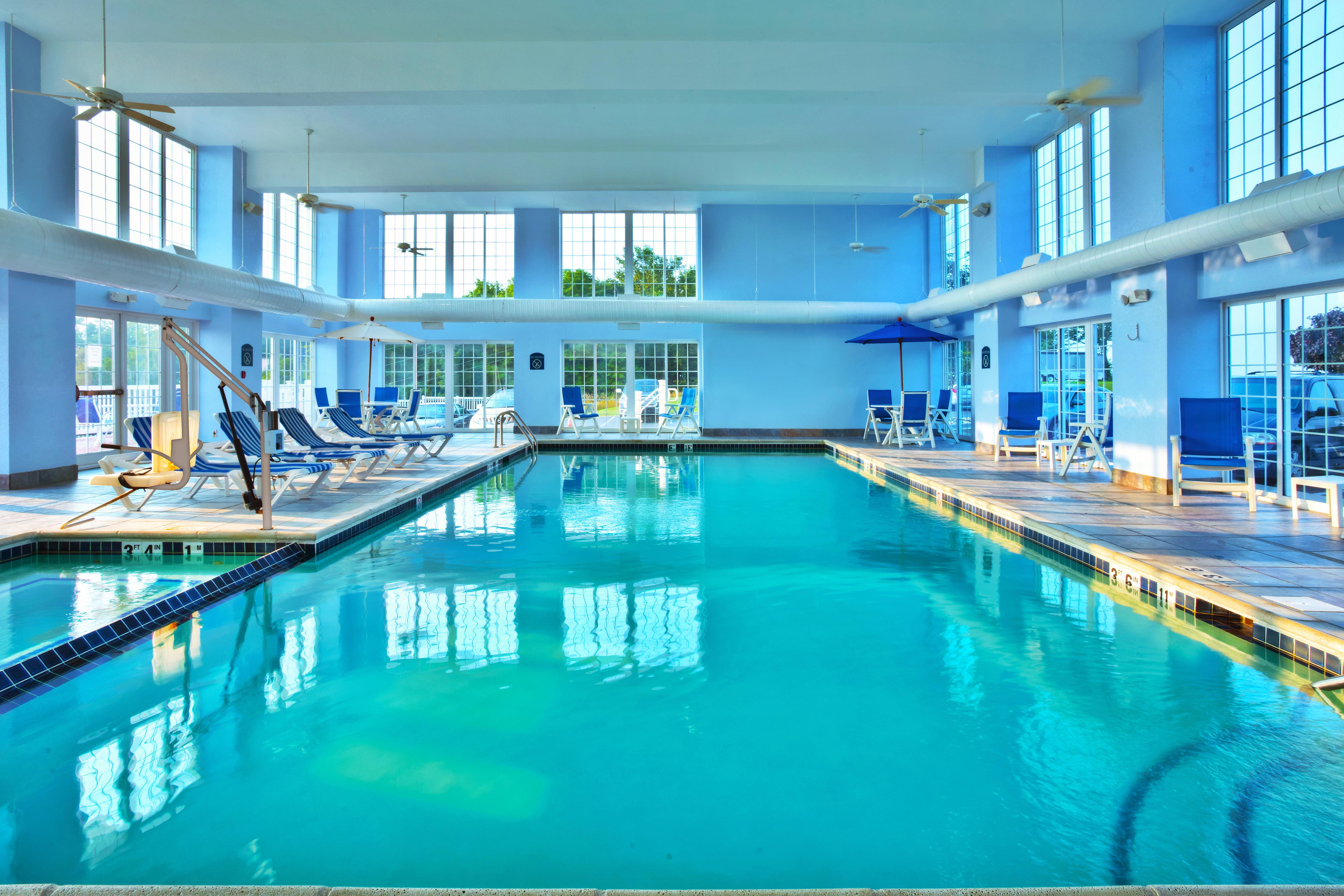 Holiday Inn Express Hotel & Suites Petoskey By Ihg Ngoại thất bức ảnh