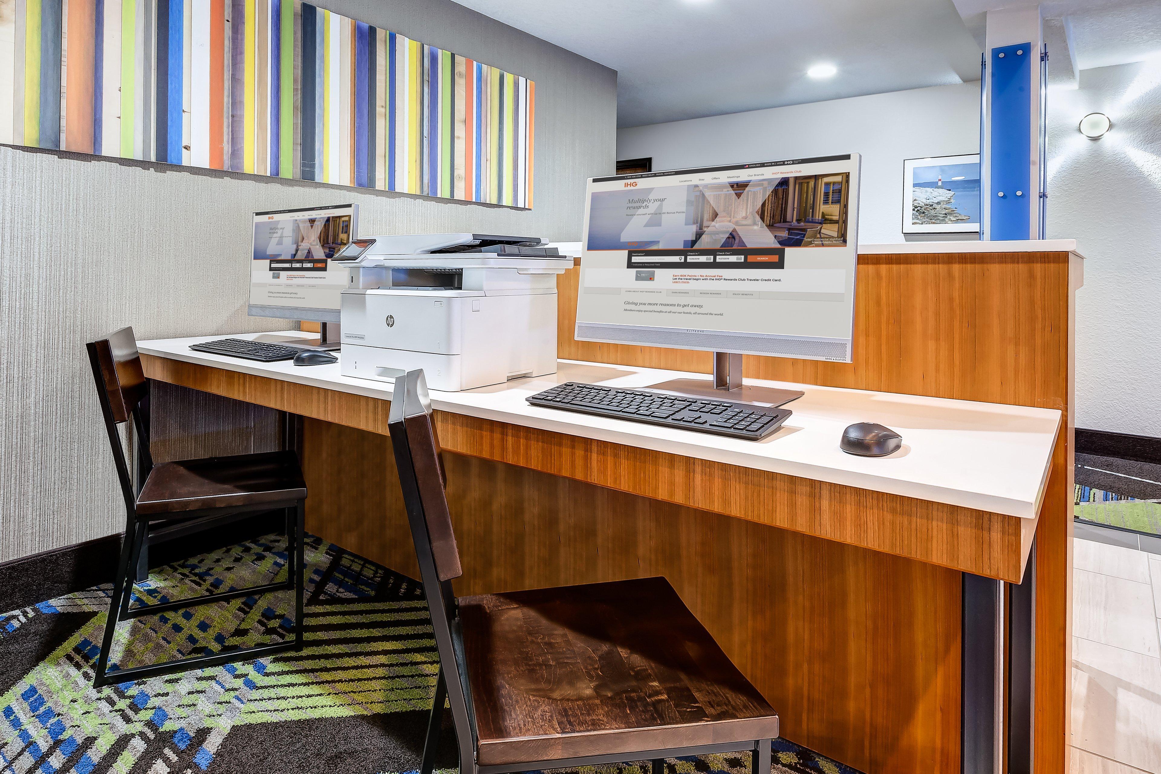 Holiday Inn Express Hotel & Suites Petoskey By Ihg Ngoại thất bức ảnh