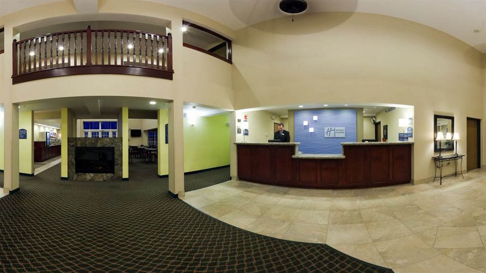 Holiday Inn Express Hotel & Suites Petoskey By Ihg Ngoại thất bức ảnh